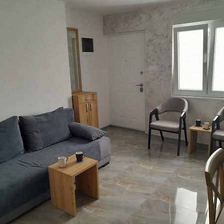 Apartament Nemanjina Centar Pančevo Zewnętrze zdjęcie